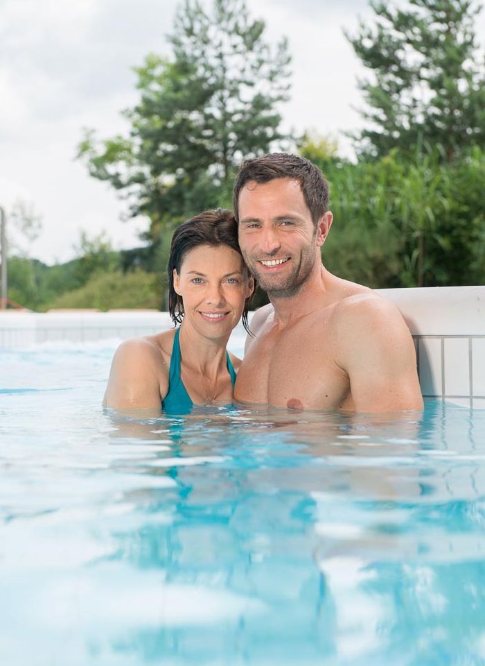 Kisssalis Aussenbecken Paar Stroemungskanal