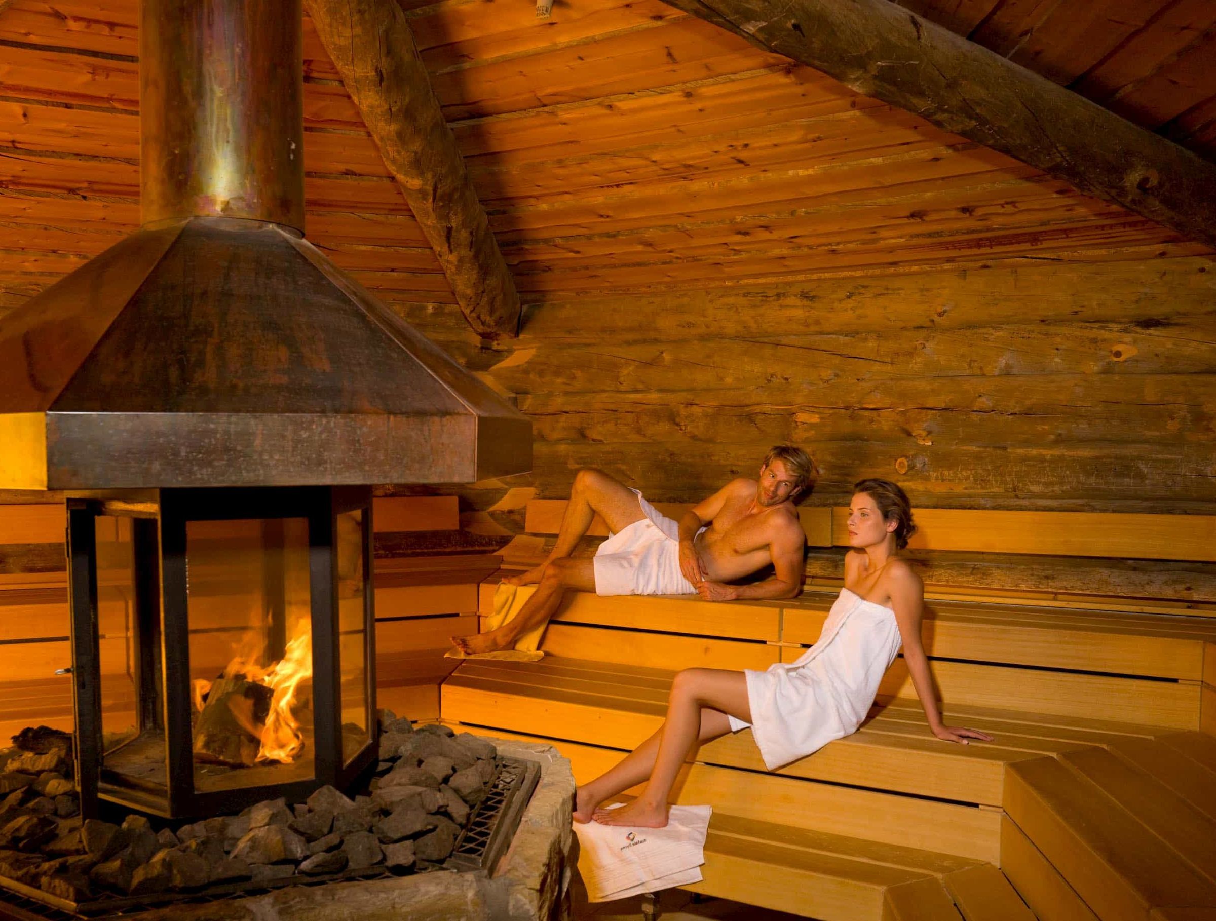 Kisssalis Erdsauna Paar