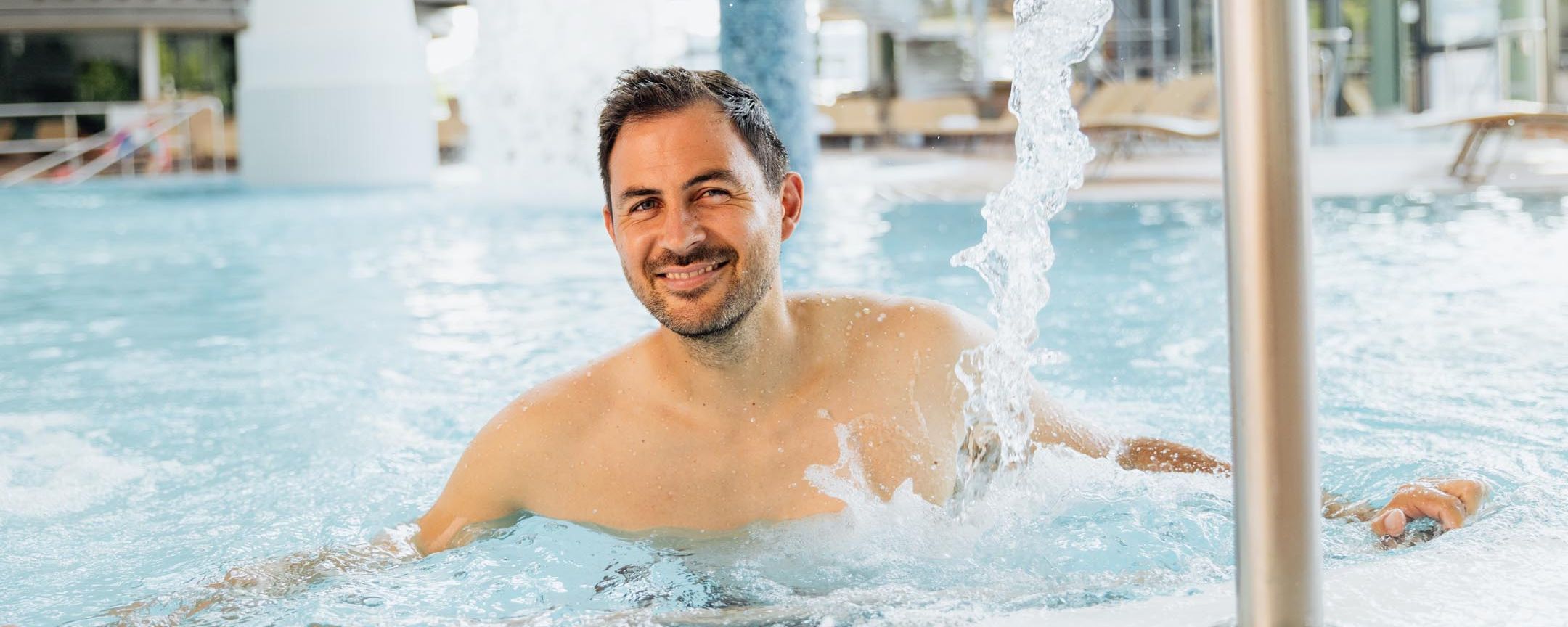 Kisssalis Innenbecken Mann Detail04