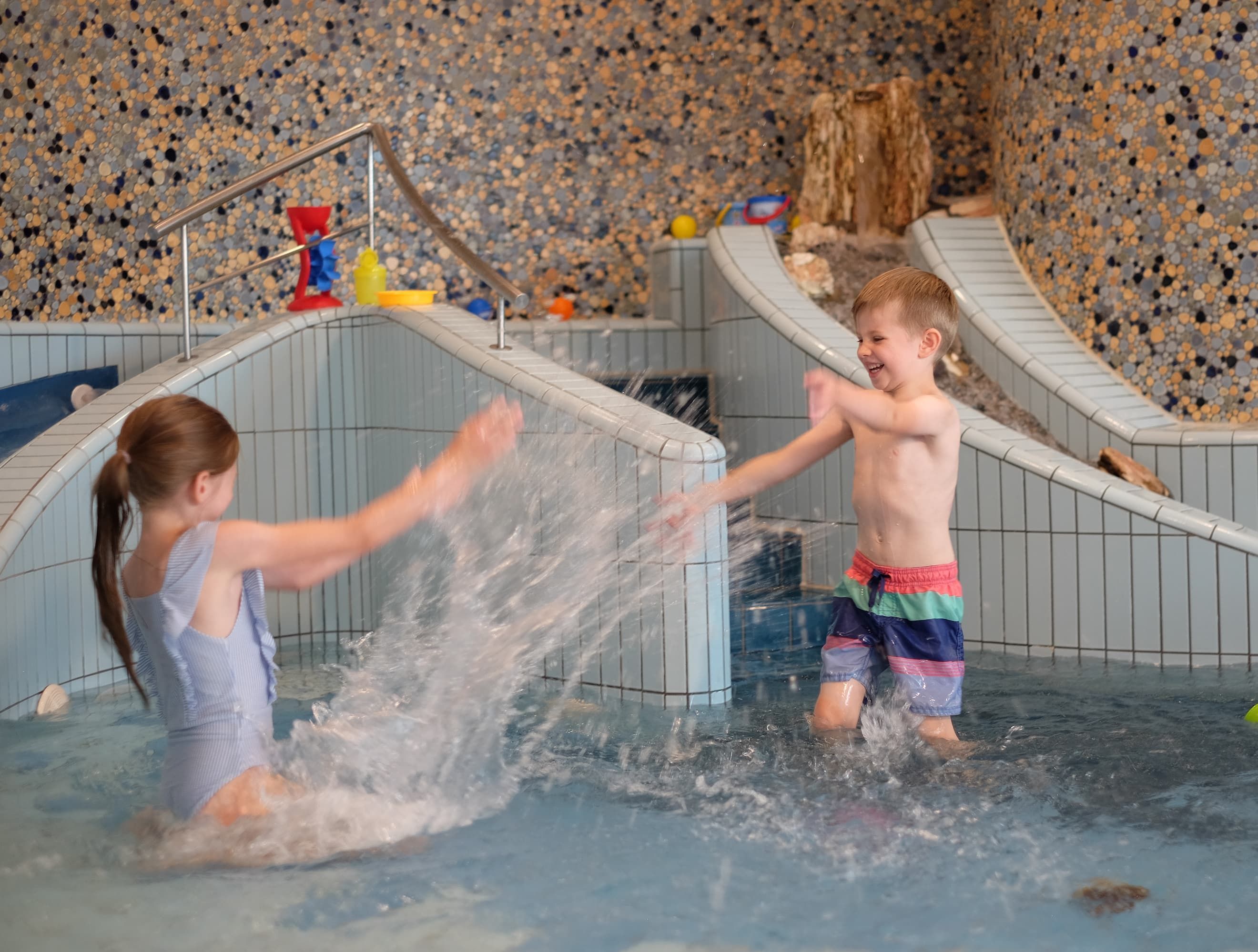 Kisssalis Kinderbecken Kids1