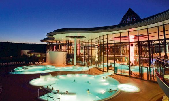 Kisssalis Nachtaufnahme Aussen