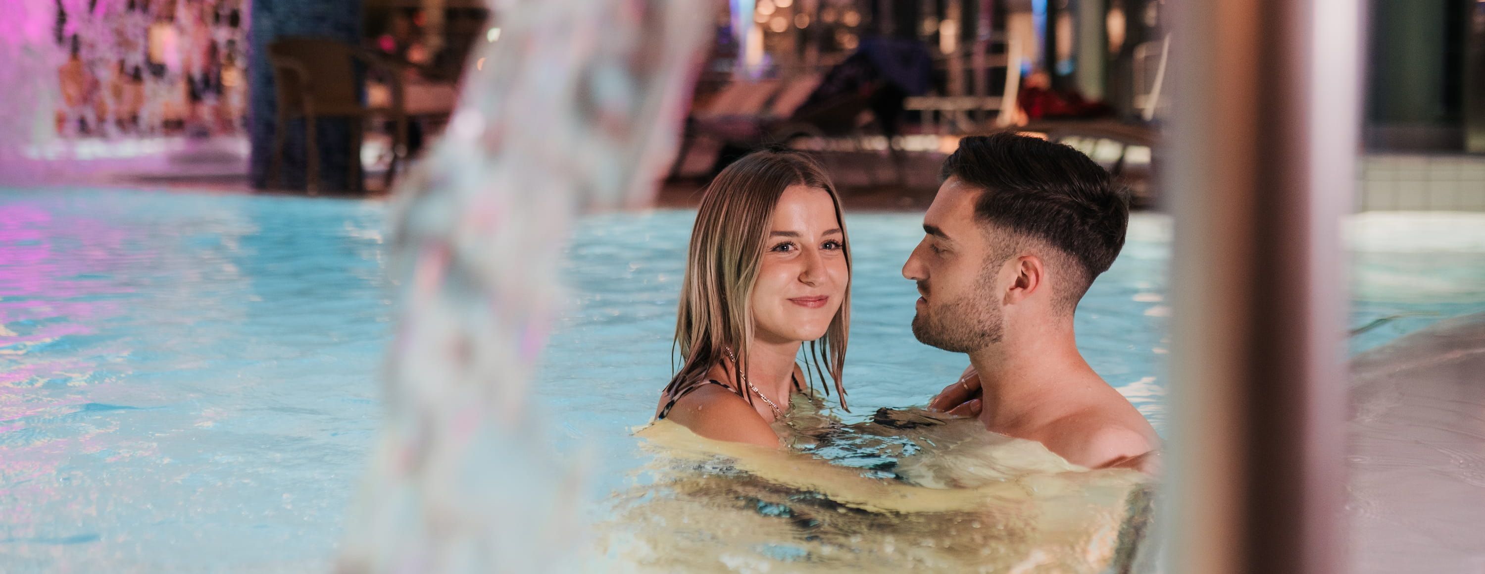 Kisssalis Paar Innenbecken 01