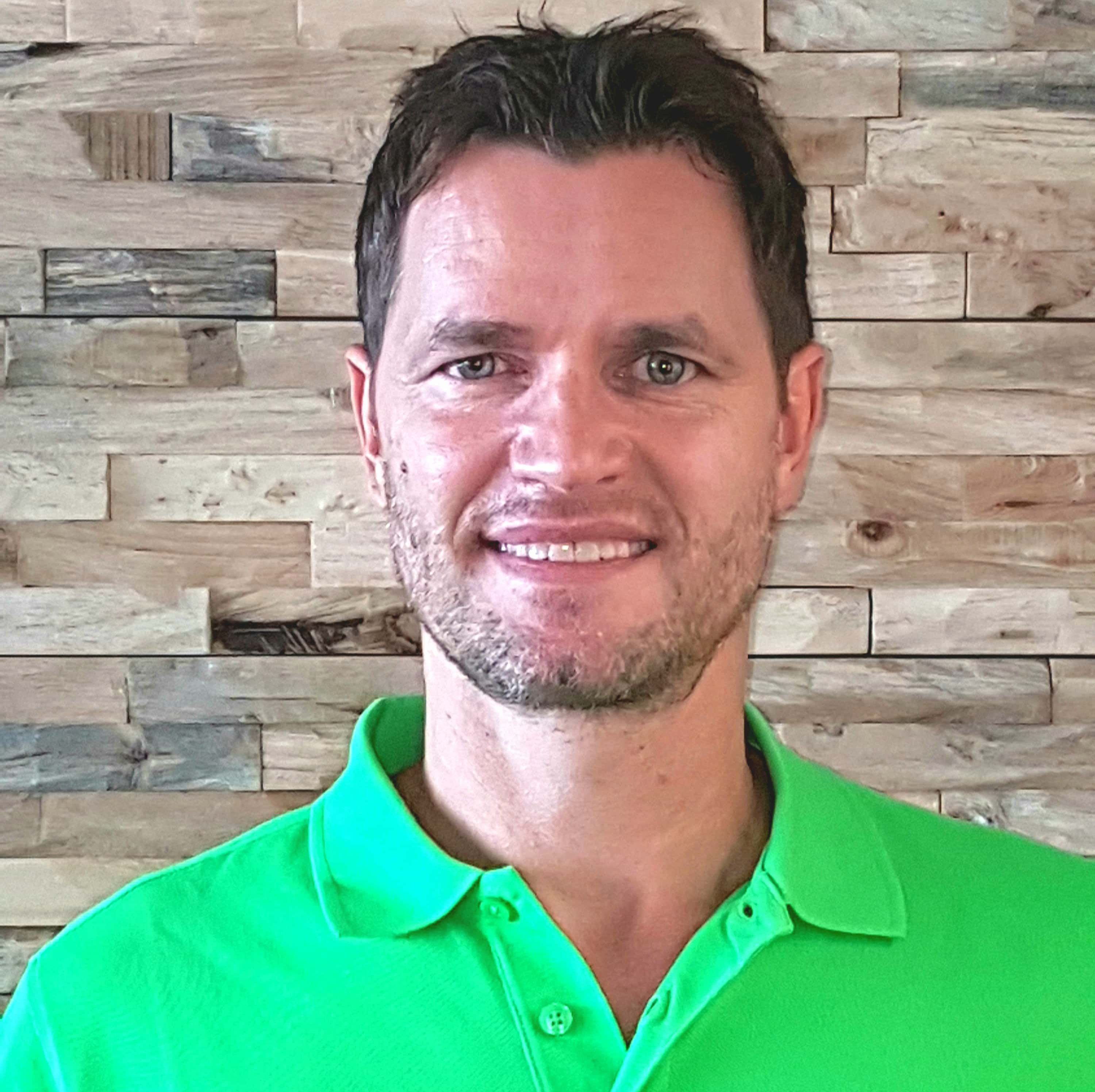 Kisssalis Rueckenzentrum Trainer Holger